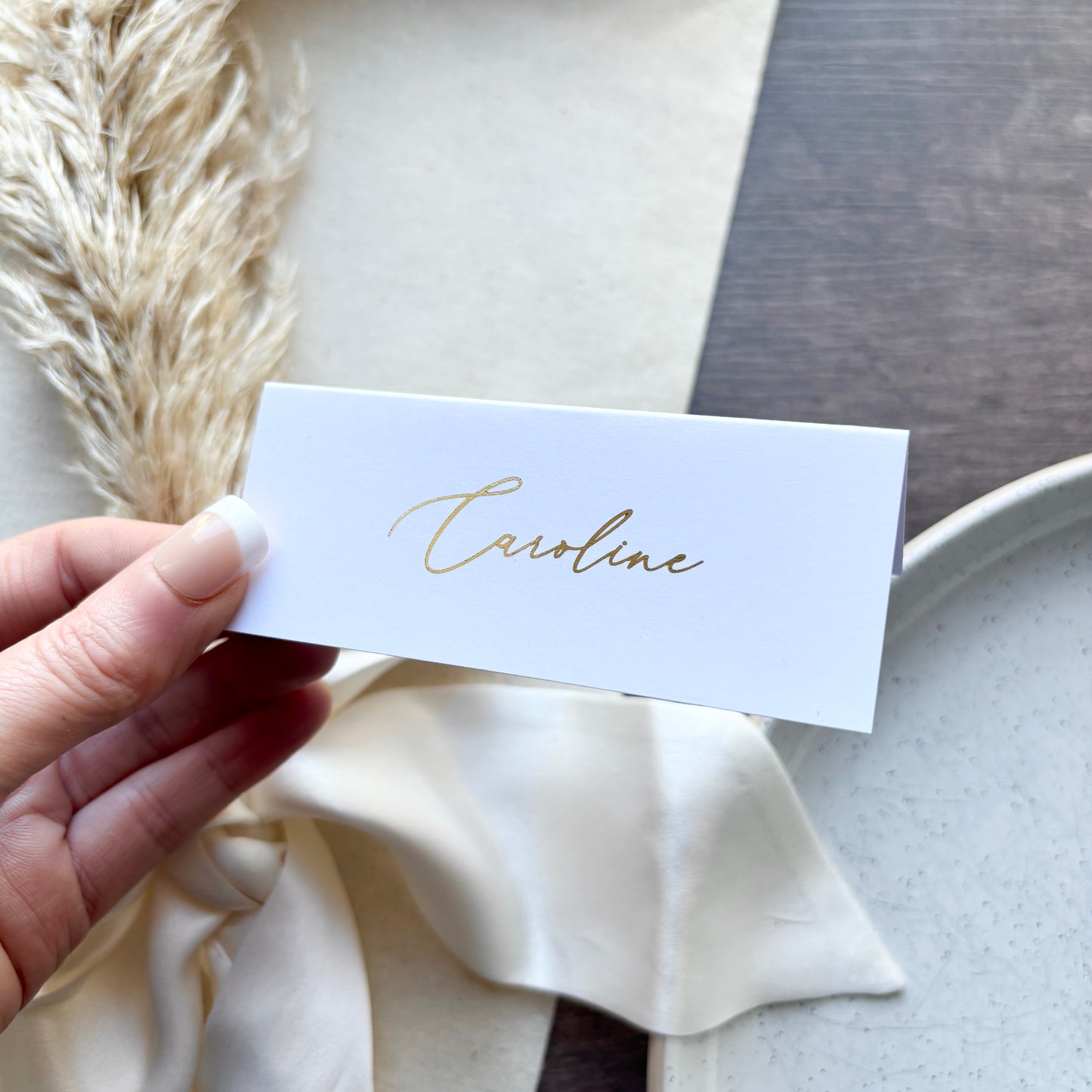 ARI - Folded personalised foiled place cards