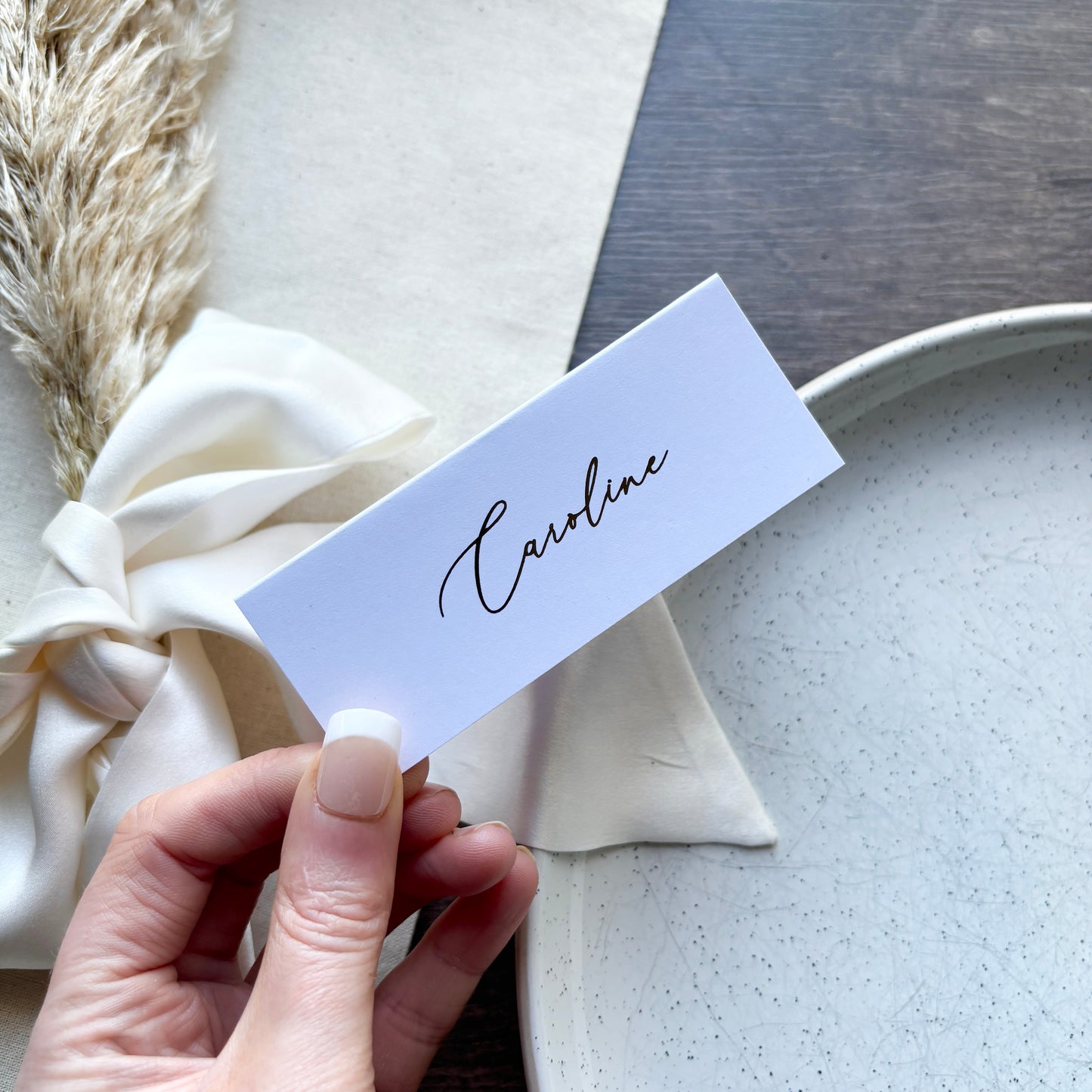 ARI - Folded personalised foiled place cards