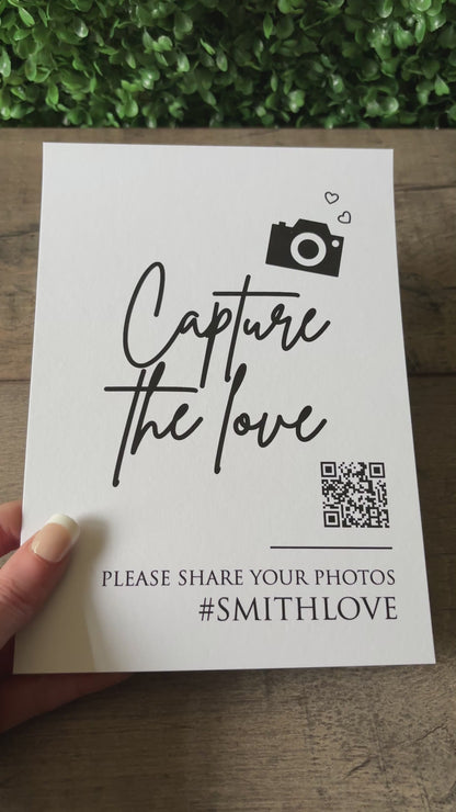 EVA  - Capture the love printed sign